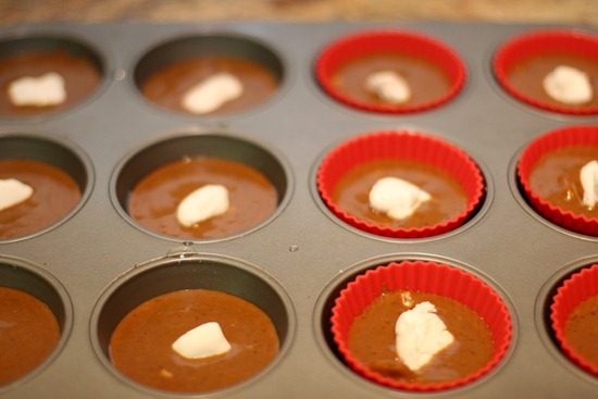 IMG 7644 thumb   Marshmallow S&rsquo;more Vegan Cupcakes: Take 1