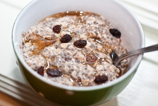 IMG 4138 thumb   Oatmeal Raisin Cookie Vegan Overnight Oats